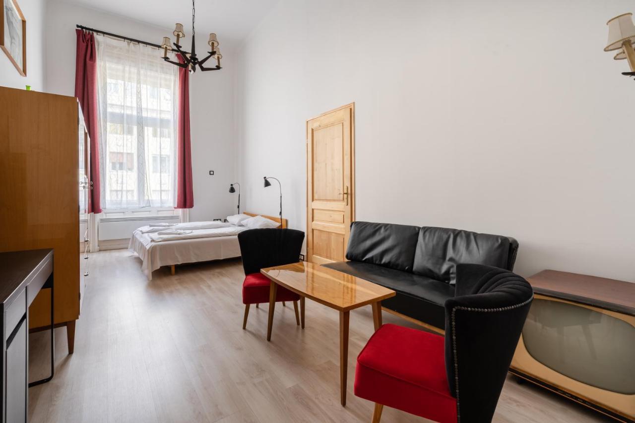 Retro Rebel Mode Apartment Budapest Exterior photo
